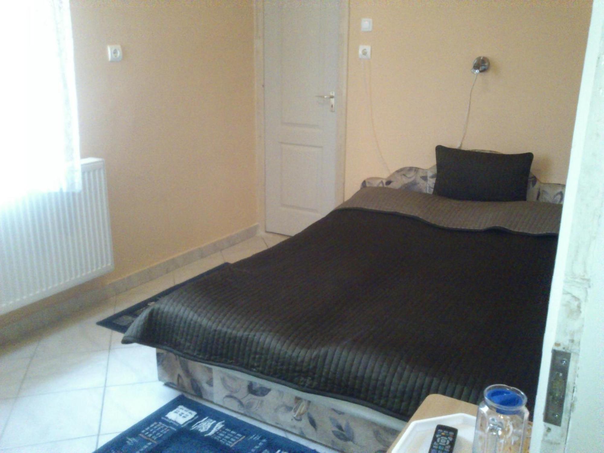 Hotel István Vendégház à Egerszalók Extérieur photo